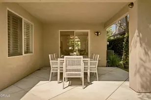 664 S Mansfield Ave, Los Angeles, CA 90036 - Photo 38