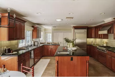 1650 Knollwood Drive, Pasadena, CA 91103 - Photo 12