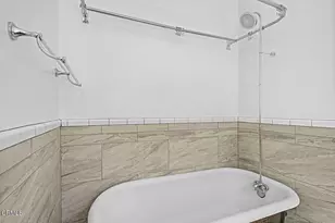 655 E 50th St, Los Angeles, CA 90011 - Photo 14