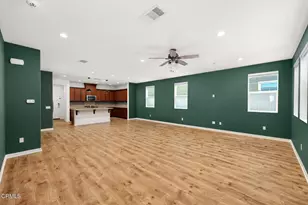 17326 Parque Vanowen Way, Lake Balboa, CA 91406 - Photo 10
