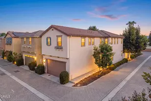 17326 Parque Vanowen Way, Lake Balboa, CA 91406 - Photo 2