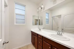 17326 Parque Vanowen Way, Lake Balboa, CA 91406 - Photo 30