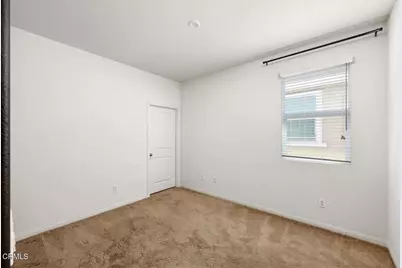 17326 Parque Vanowen Way, Lake Balboa, CA 91406 - Photo 32