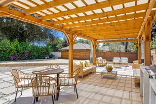 1201 N Altadena Dr, Pasadena, CA 91107 - Photo 32