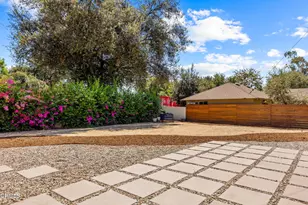 1201 N Altadena Dr, Pasadena, CA 91107 - Photo 38