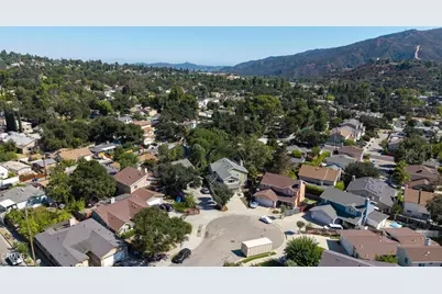 10128 Golden Oaks Avenue, Los Angeles, CA 91042 - Photo 60