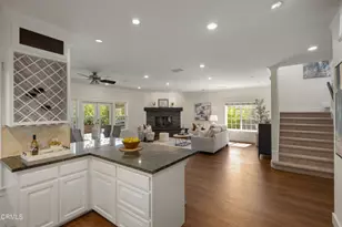 10128 Golden Oaks Ave, Los Angeles, CA 91042 - Photo 12