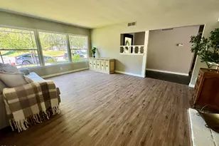 3911 El Lado Dr, Glendale, CA 91214 - Photo 4