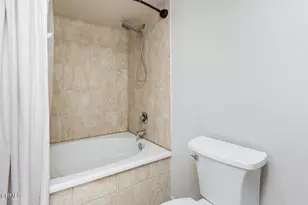 300 S Mentor Ave, Pasadena, CA 91106 - Photo 16
