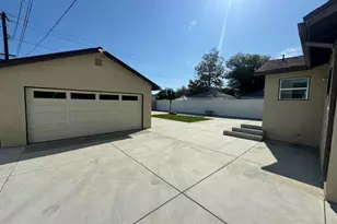 1075 Chevron Ct, Pasadena, CA 91103 - Photo 24