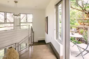 8008 Jorderr Ave, Los Angeles, CA 90046 - Photo 6