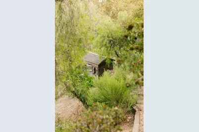 8008 Jorderr Avenue, Los Angeles, CA 90046 - Photo 30