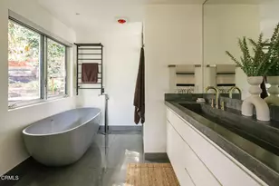 8008 Jorderr Ave, Los Angeles, CA 90046 - Photo 16