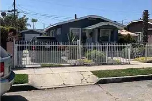 1652 W 67th St, Los Angeles, CA 90047 - Photo 2