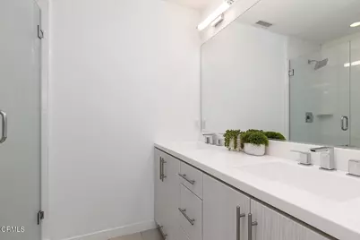 1847 Silent Era Drive, Los Angeles, CA 90026 - Photo 12
