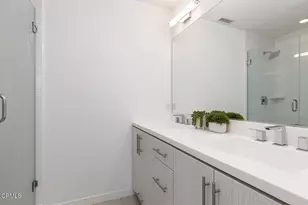 1847 Silent Era Dr, Los Angeles, CA 90026 - Photo 12