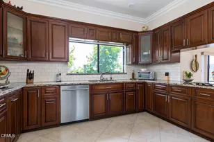 1861 Oakmont Terrace, Glendale, CA 91208 - Photo 12