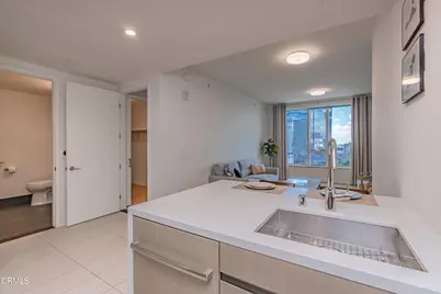 889 Francisco Street #802, Los Angeles, CA 90017 - Photo 32