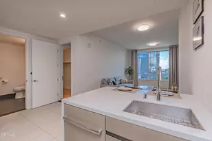 889 Francisco St, Los Angeles, CA 90017 - Photo 32