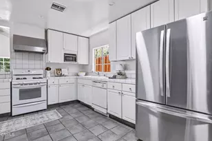 4292 Mesa Vista Dr, La Canada Flintridge, CA 91011 - Photo 12