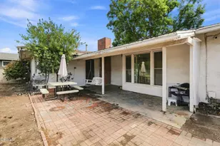 905 W La Canada Verdugo Rd, Pasadena, CA 91103 - Photo 28