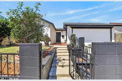 327 W 230th Street, Carson, CA 90745 - Photo 2