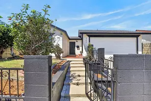 327 W 230th St, Carson, CA 90745 - Photo 2