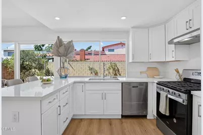 327 W 230th Street, Carson, CA 90745 - Photo 22