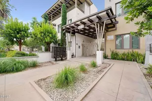 239 S Marengo Ave, Pasadena, CA 91101 - Photo 2