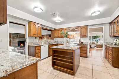 8441 Woodlawn Avenue, San Gabriel, CA 91775 - Photo 4