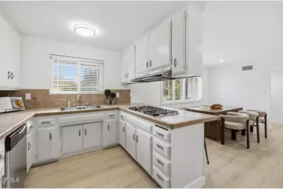 290 Columbia Road, Thousand Oaks, CA 91360 - Photo 16