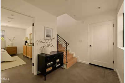 643 1/2 N Hayworth Avenue, Los Angeles, CA 90048 - Photo 2