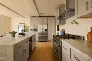 643 1/2 N Hayworth Ave, Los Angeles, CA 90048 - Photo 12