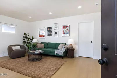 2211 1/8 Casitas Avenue, Altadena, CA 91001 - Photo 4