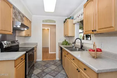 10373 Newhome Avenue, Sunland, CA 91040 - Photo 10