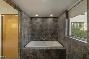 141 S Hudson Ave, Pasadena, CA 91101 - Photo 38