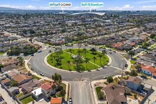2055 W 80th St, Los Angeles, CA 90047 - Photo 10