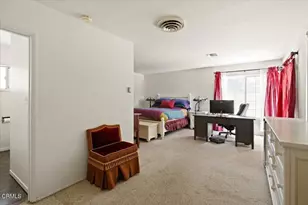 3585 Shadow Grove Rd, Pasadena, CA 91107 - Photo 12