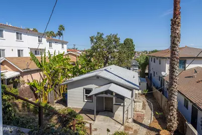 746 W 21st Street, San Pedro, CA 90731 - Photo 20