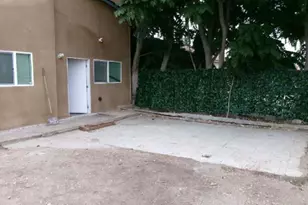 10306 S Vermont Ave, Los Angeles, CA 90044 - Photo 14