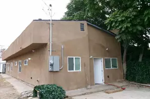 10306 S Vermont Ave, Los Angeles, CA 90044 - Photo 2