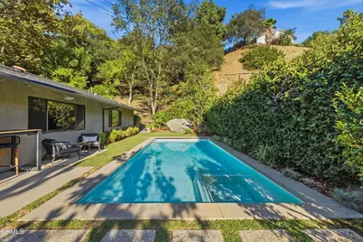 3616 E Chevy Chase Drive, Glendale, CA 91206 - Photo 2
