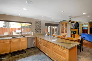 5432 Vista Del Arroyo Dr, La Crescenta, CA 91214 - Photo 14