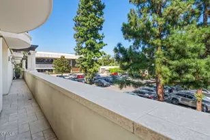 250 S De Lacey Ave, Pasadena, CA 91105 - Photo 28
