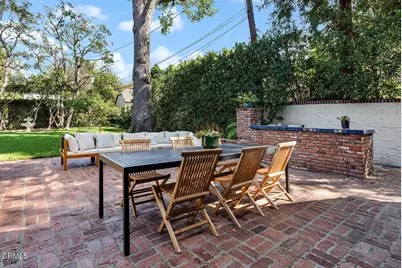 874 S Arroyo Boulevard, Pasadena, CA 91105 - Photo 18