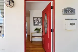 12550 Cantara St, Los Angeles, CA 91605 - Photo 2