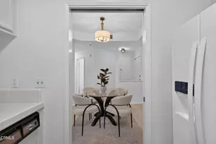 245 S Holliston Ave, Pasadena, CA 91106 - Photo 8