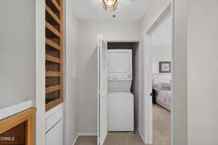 245 S Holliston Ave, Pasadena, CA 91106 - Photo 16