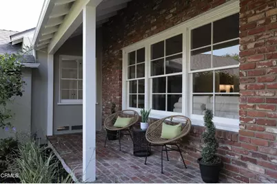 2185 N Roosevelt Avenue, Altadena, CA 91001 - Photo 2