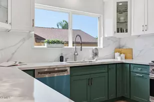 13856 Lyle St, Sylmar, CA 91342 - Photo 10